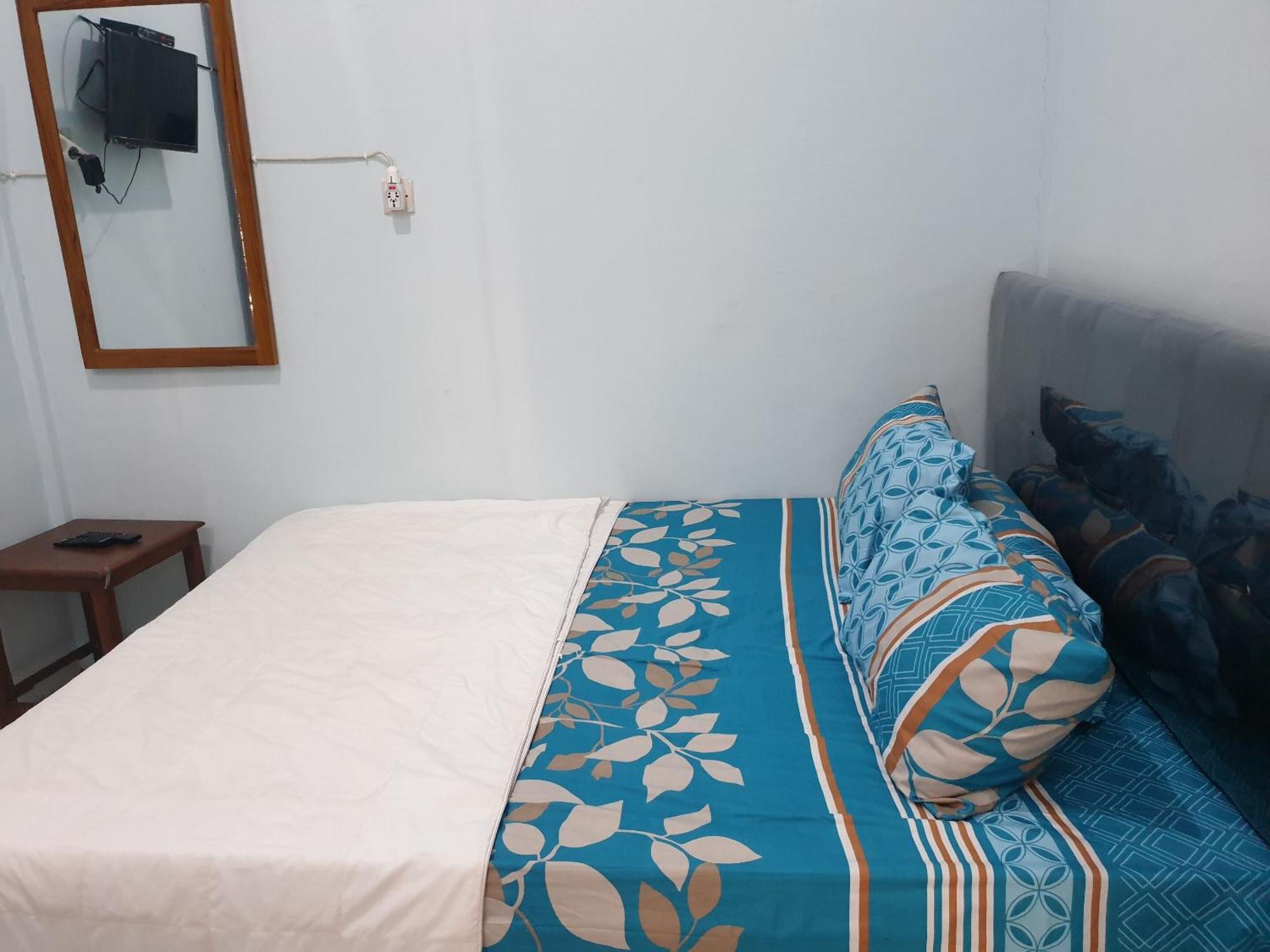 Capital O 92612 Penginapan D'Alas Purwo & Beachnearpadang Savana Sadengan Баньюванги Экстерьер фото