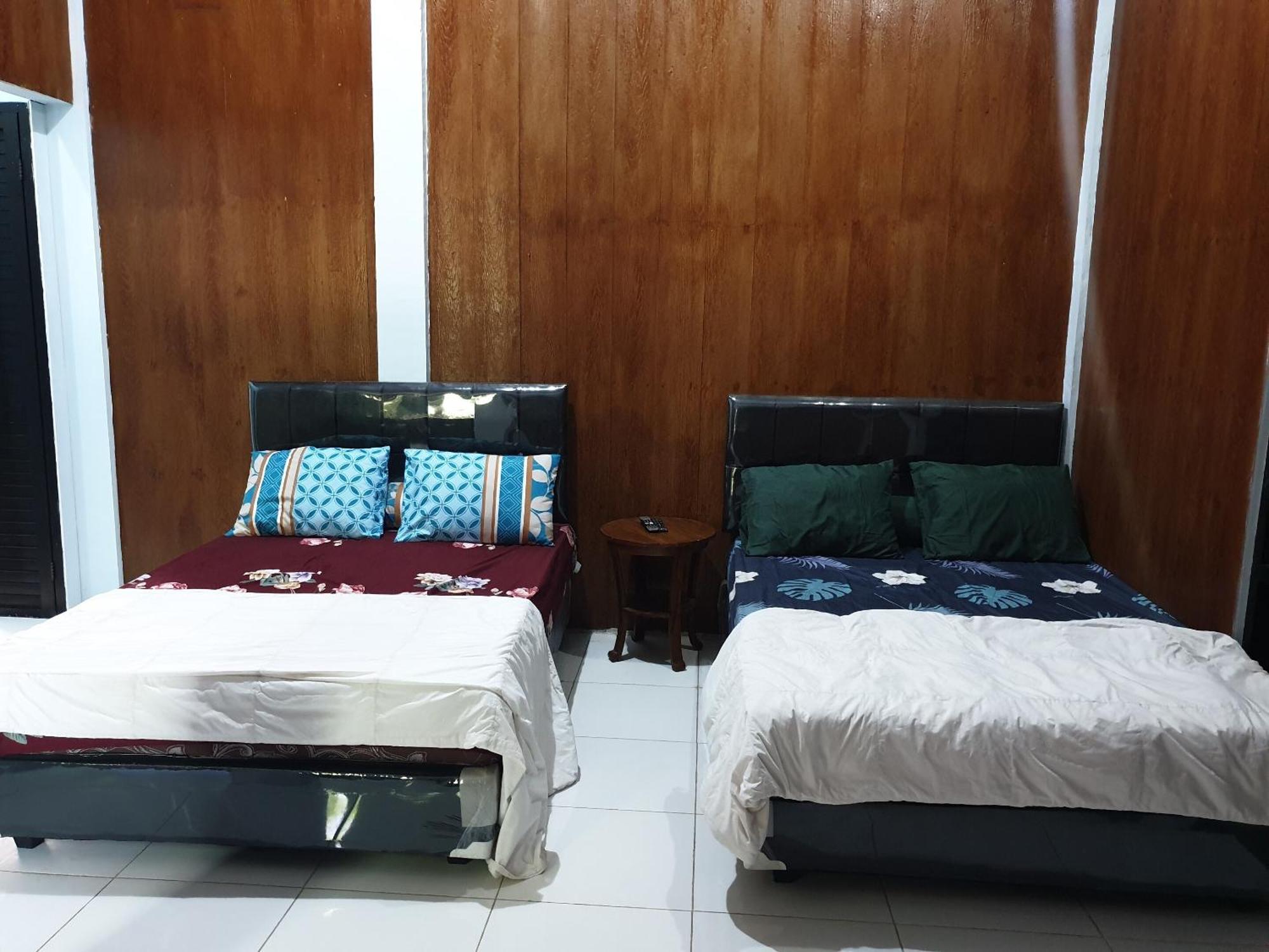 Capital O 92612 Penginapan D'Alas Purwo & Beachnearpadang Savana Sadengan Баньюванги Экстерьер фото