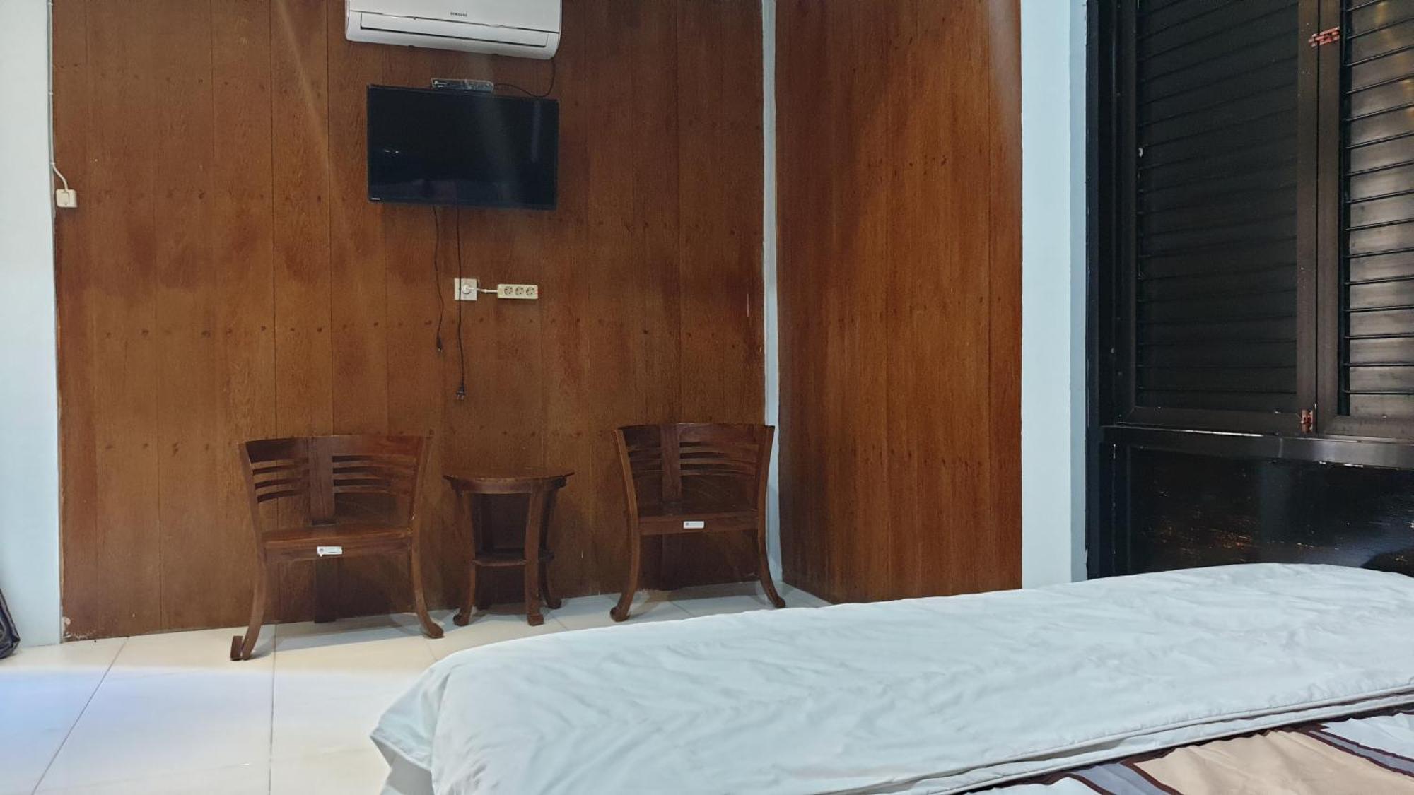Capital O 92612 Penginapan D'Alas Purwo & Beachnearpadang Savana Sadengan Баньюванги Экстерьер фото
