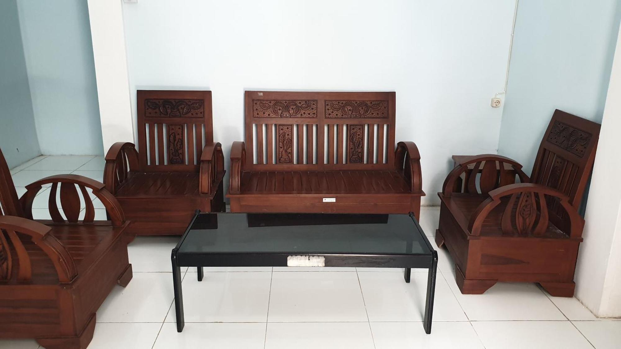 Capital O 92612 Penginapan D'Alas Purwo & Beachnearpadang Savana Sadengan Баньюванги Экстерьер фото