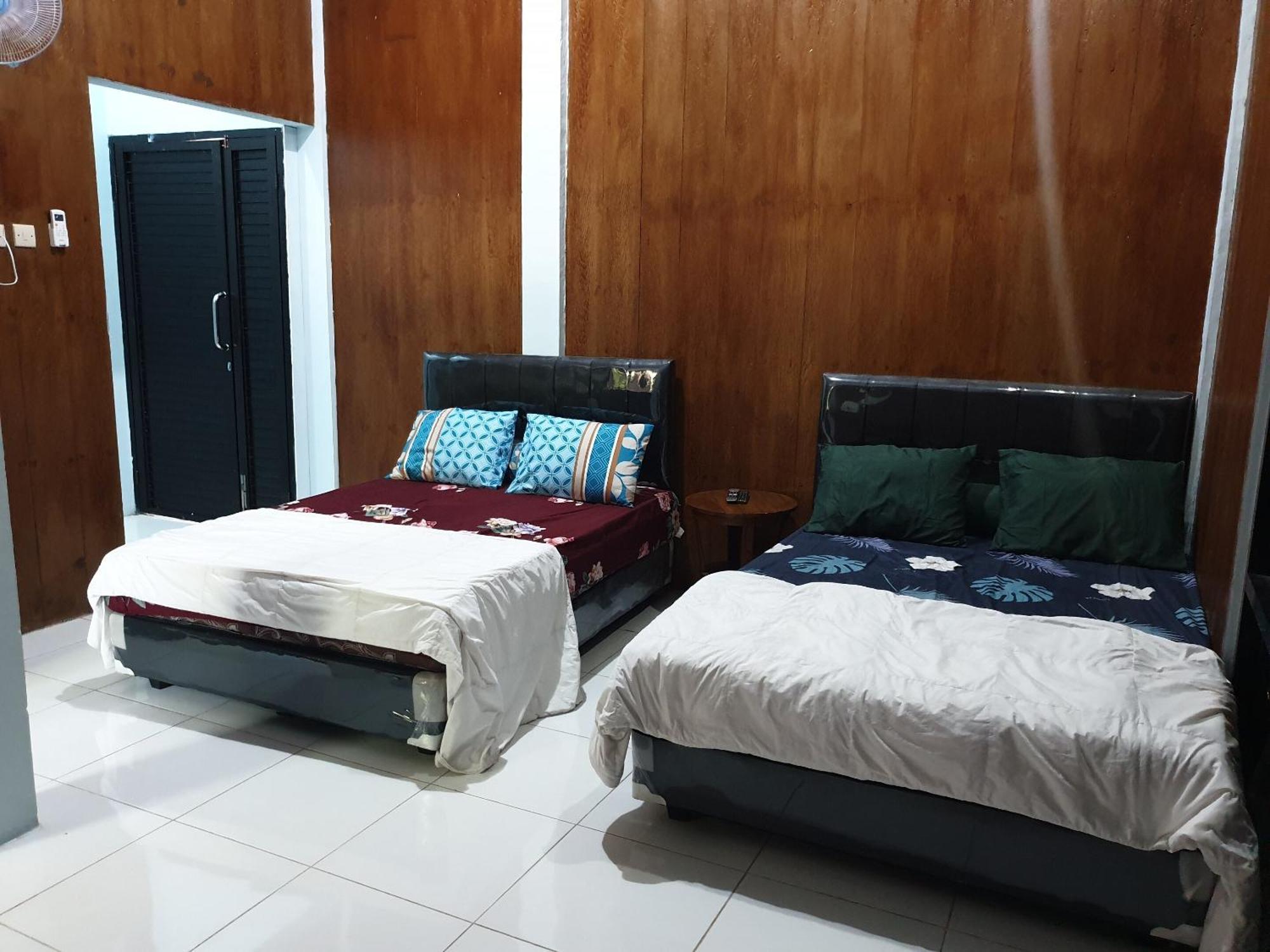 Capital O 92612 Penginapan D'Alas Purwo & Beachnearpadang Savana Sadengan Баньюванги Экстерьер фото